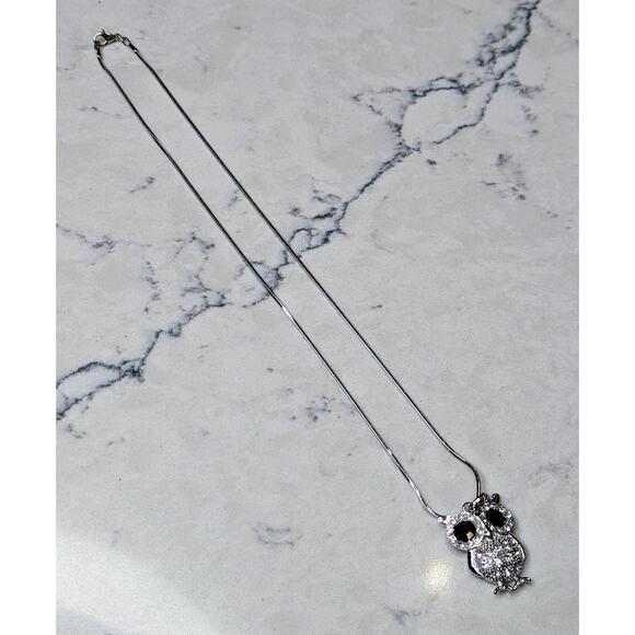 Large Owl Necklace White Gold Plated Pendant with Crystals - Picture 8 of 9